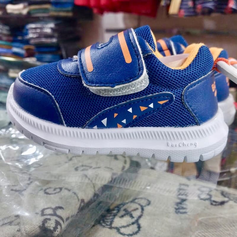 Kids shoes