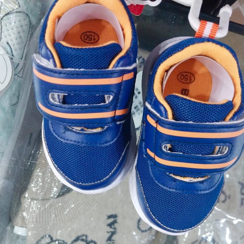 Kids shoes